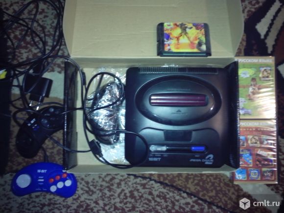 Игровая приставка. Фото 1.