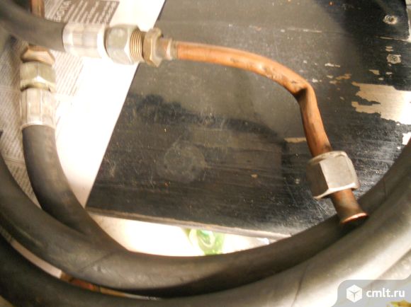 Шланг заправки фреона. Фото 3.