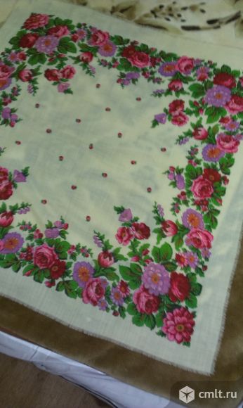 Павловопосадский платок. Фото 2.