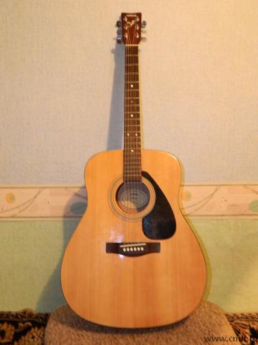 Гитару Yamaha-F310 акустическую, чехол, комплект струн, б/у. Фото 1.