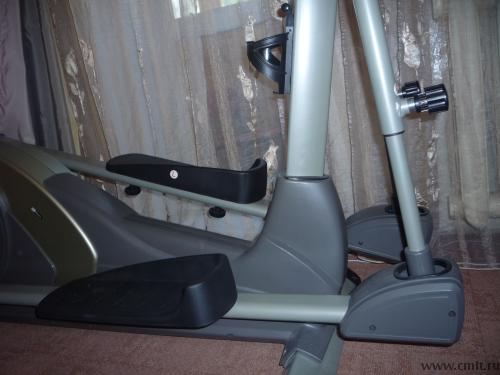 Эллептический тренажер Torneo Madison C-602. Фото 4.