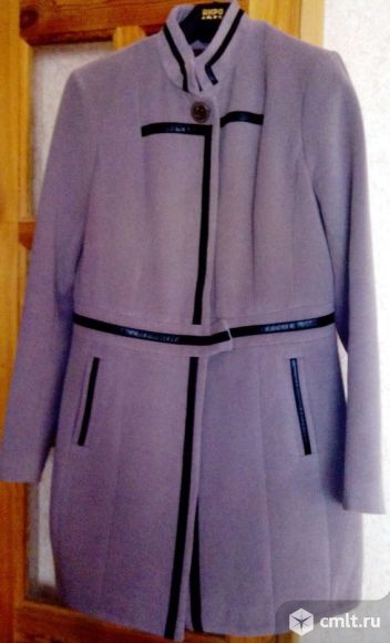 Демисезонное полупальто. Фото 1.