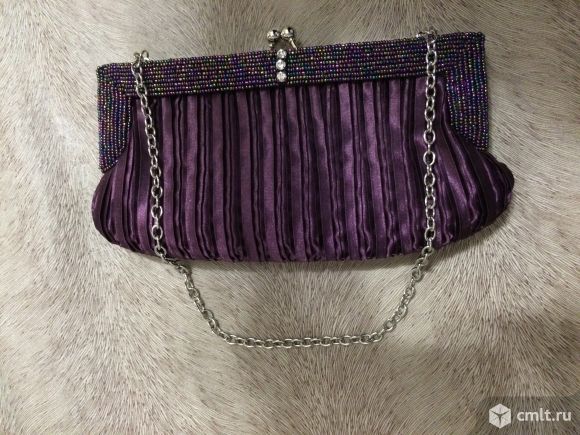Продаю клатч сереневого цвета.. Фото 4.