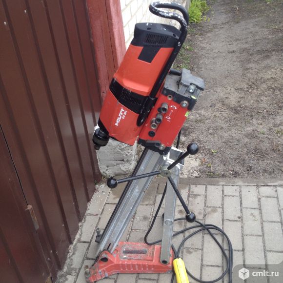 Установка алмазного бурения HILTI DD-200. Фото 8.