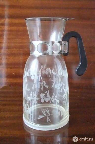 Стеклянная ваза с крышкой. Фото 1.