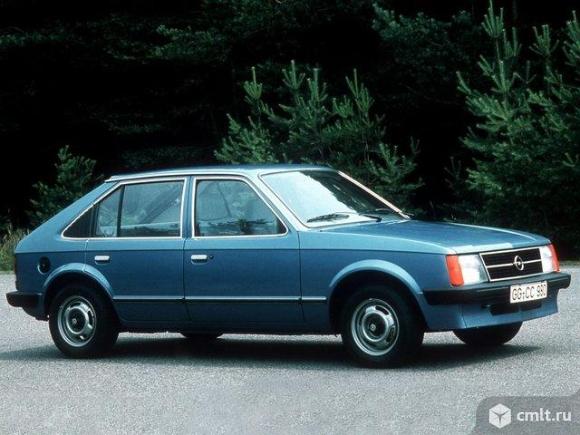 Opel Kadett D (1983) на запчасти. Фото 1.