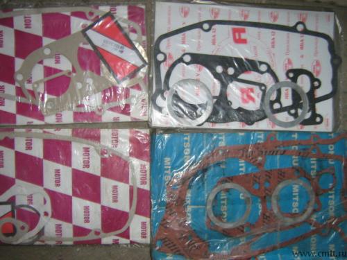 Набор прокладок на мотоцикл Ява.