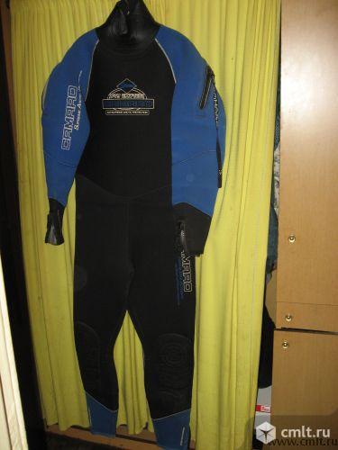 Гидрокостюм Комаро австрия полусухой 7мм.. Фото 1.