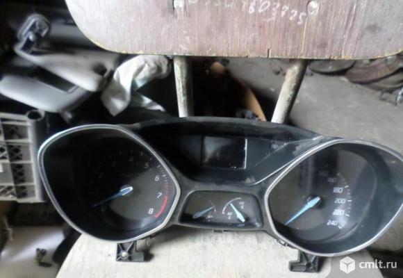 Панель приборов Ford Focus 3 (Форд Фокус). Фото 1.