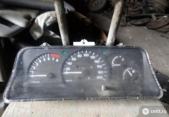 Панель приборов Daewoo Nexia (Нексия) ст. куз, тах. Фото 1.
