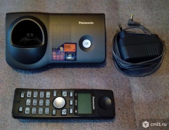 Телефон беспроводной Panasonic модель KX-TG7105RU. Фото 1.