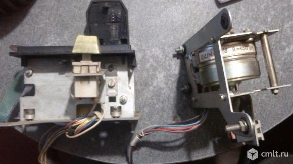 Шаговый двигатель ДШМ-50/8. Фото 1.