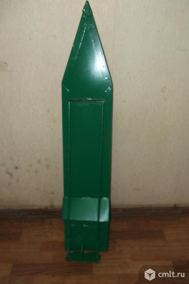 &nbsp;&nbsp;Лифтёр для уборки подсолнечника на все виды зерновых комбайнов отечественного и зарубежного производства, выполнен из листового металла толщиной 1,5 мм. Высота лифтёра 1270 мм ширина 245 мм