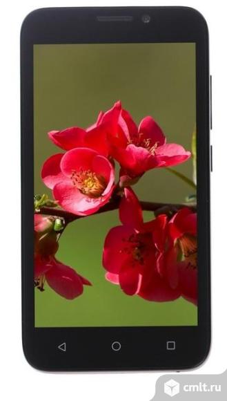 4,5" смартфон Huawei Y5c 8 ГБ черный. Фото 1.