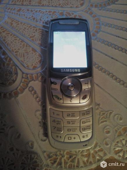 Телефон Samsung Е740. Фото 1.