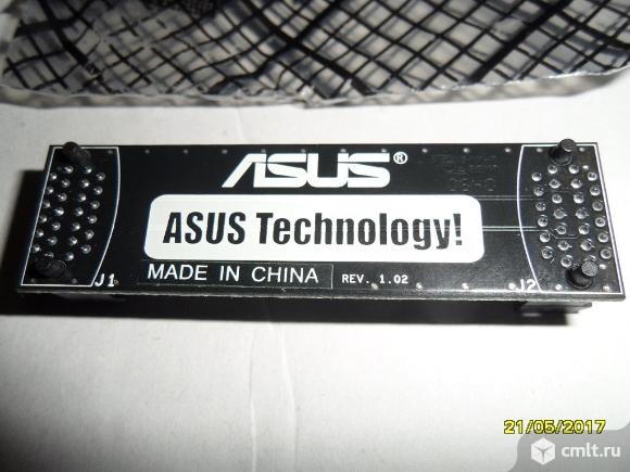 SLI адаптор. Фото 1.