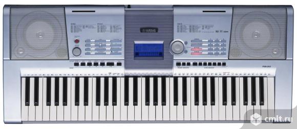 Синтезатор Yamaha (пять октав динамической клавиатуры). Фото 1.