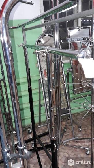 Манекены, экономпанели, решётки. Фото 4.