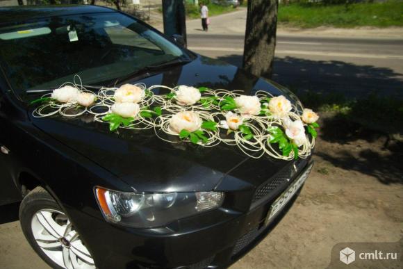 Украшение на свадебный автомобиль. Фото 1.