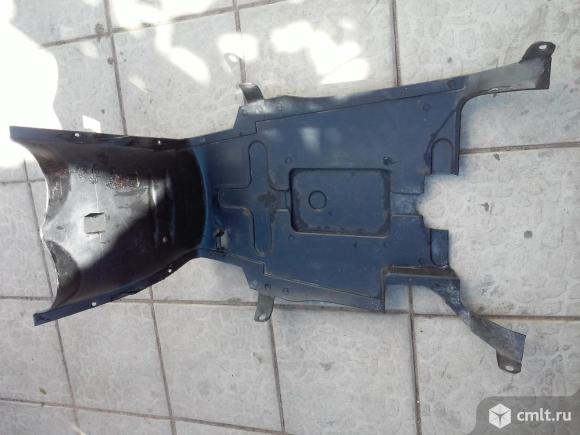 Пластиковая защита для скутера. Фото 2.