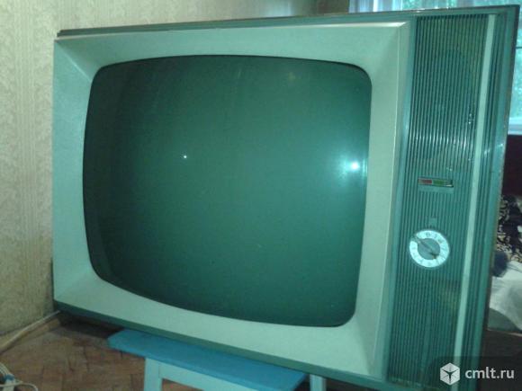 Телевизор кинескопный ч/б Рубин Рубин 106. Фото 1.