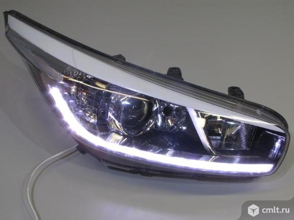 Фара LED правая KIA CEED 12-15 б/у 92102A2220 4.5* ++  исправная дхо. Фото 1.