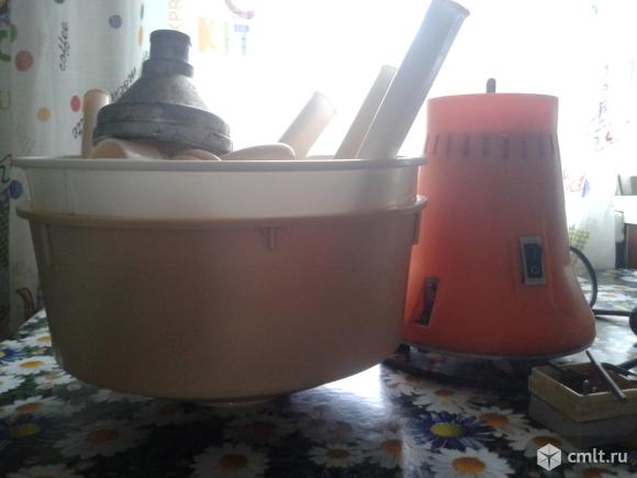 Продаю сепаратор  электрический Сатурн-2". Фото 2.