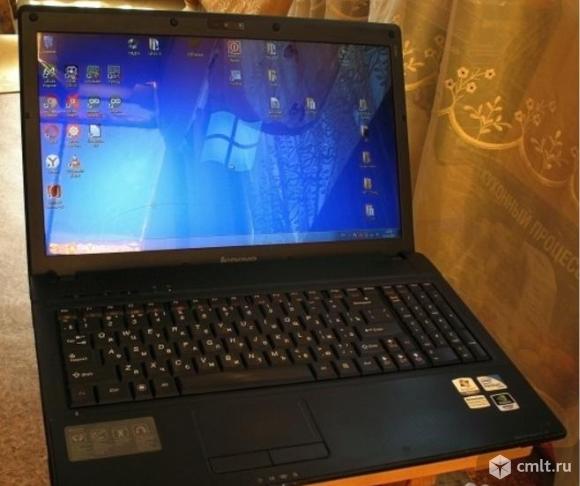Ноутбук Lenovo G560. Фото 1.