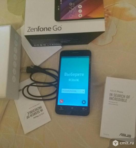 Смартфон Asus Zenfone GO. Фото 1.