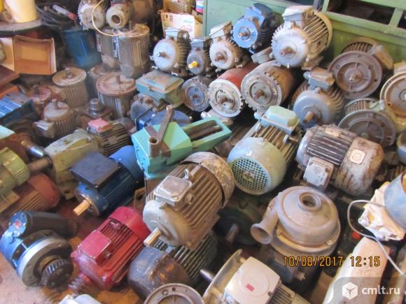 Редукторы червячные,Цилиндрические Мотор-редуктор. Фото 1.