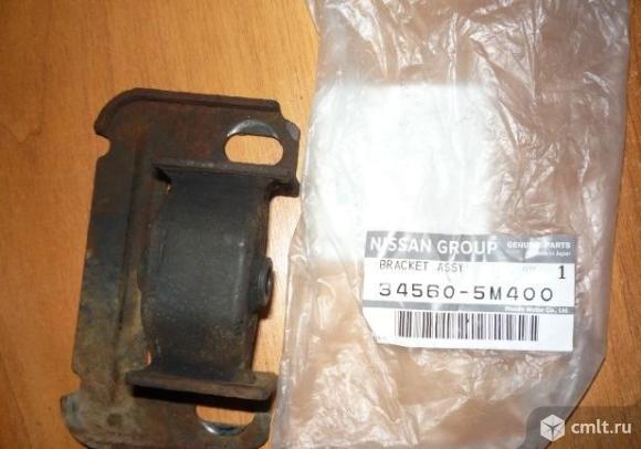 Опора кулисы кпп Nissan Almera Classic. Фото 1.