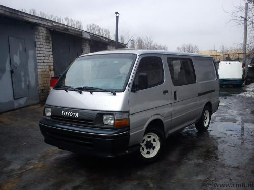 Toyota Hiace 4WD