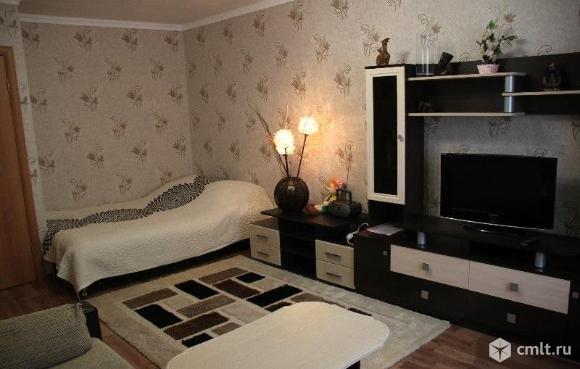 сдаётся комната в 2-х ком.квартире (вторая закрыта и сдаваться не будет). Фото 1.