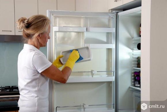 Мойка холодильника снаружи и внутри. Фото 1.