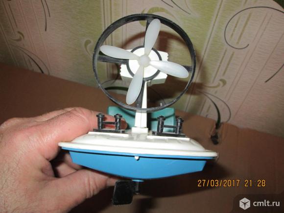 Игрушка Аэроглиссер СССР. Фото 3.