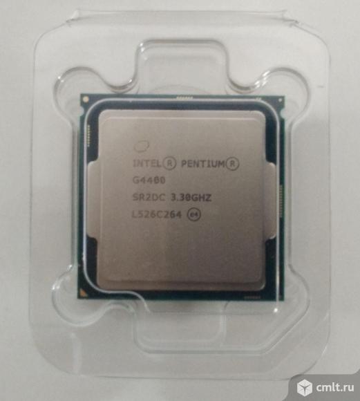 Процессор Intel Pentium Dual-Core G4400. Фото 1.