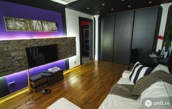 1-комнатная квартира 39 кв.м остановка Проспект Труда.. Фото 1.