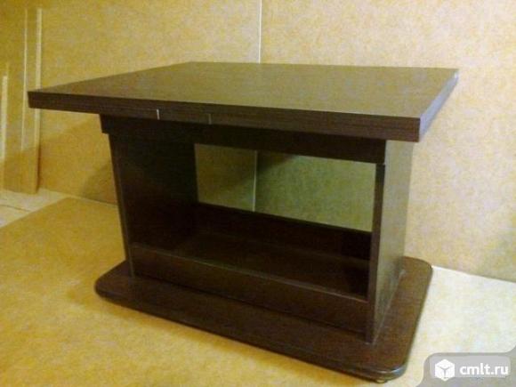 Продам раскладной журнальный столик (СССР) б.у. Фото 1.