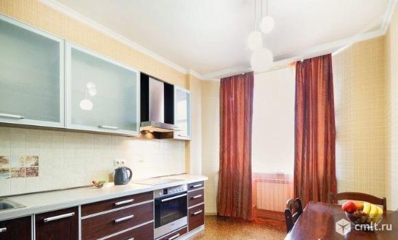 Сдам уютную квартиру на длительный срок с мебелью и техникой. Артамонова 22б. Фото 8.