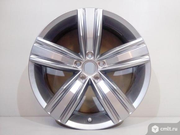 Диск колесный R19x7J ET43 5x112 VW TIGUAN 16- б/у 5NA601025QZ49 4*. Фото 1.