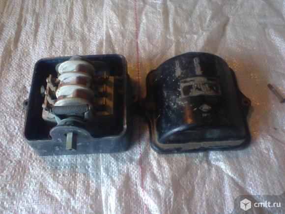 Переключатель направления вращения. Фото 1.