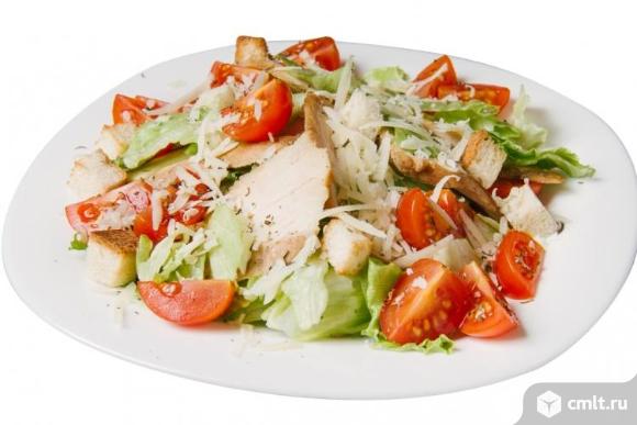 Цезарь с курицей. Фото 1.