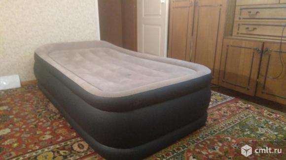 Надувная кровать (матрас ) intex comfort. Фото 1.