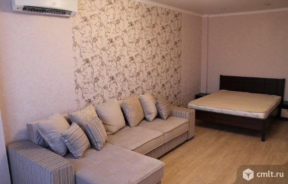 В центре города,Проспект Революции,сдам 1 к квартиру,остановка Коммунаров,новый дом.Свободна!. Фото 1.