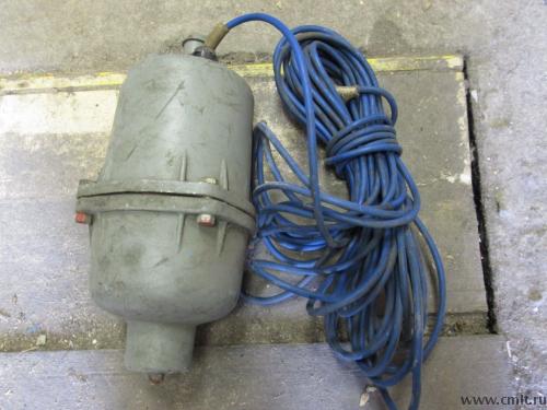 Погружной вибрационный насос "ПОЛИВ". Фото 1.