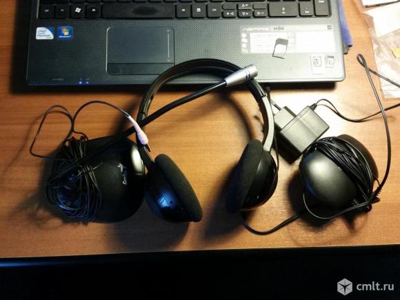 Микрофон и б.п.нушники. Фото 1.