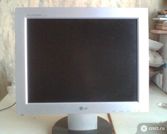 Монитор ж/к LG flatron L 1530S. Фото 1.