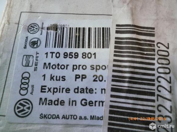 Мотор стеклоподъёмника Skoda Octavia. Фото 4.