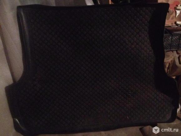 Коврик в багажник. Фото 1.