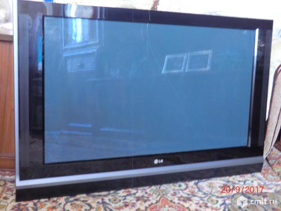 Телевизор плазма LG 42PT81-ZB. Фото 1.